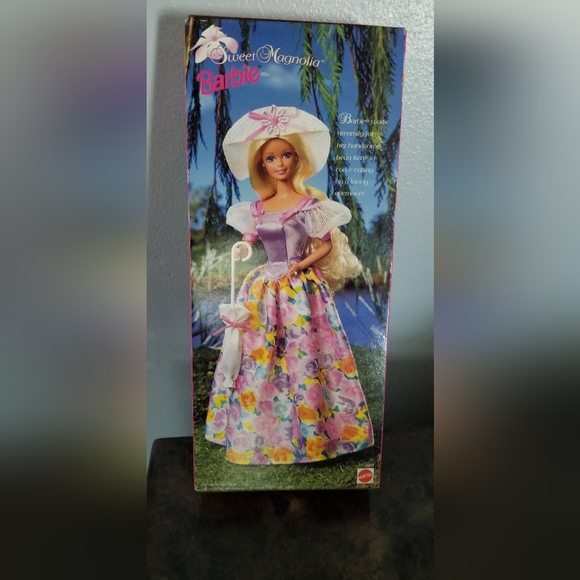 Sweet Magnolia barbie - Picture 3 of 5